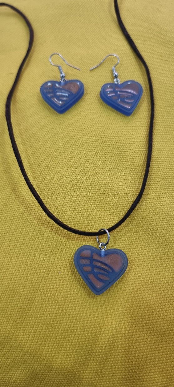 Set “Corazón Artesanal” en Resina Pintada a Mano