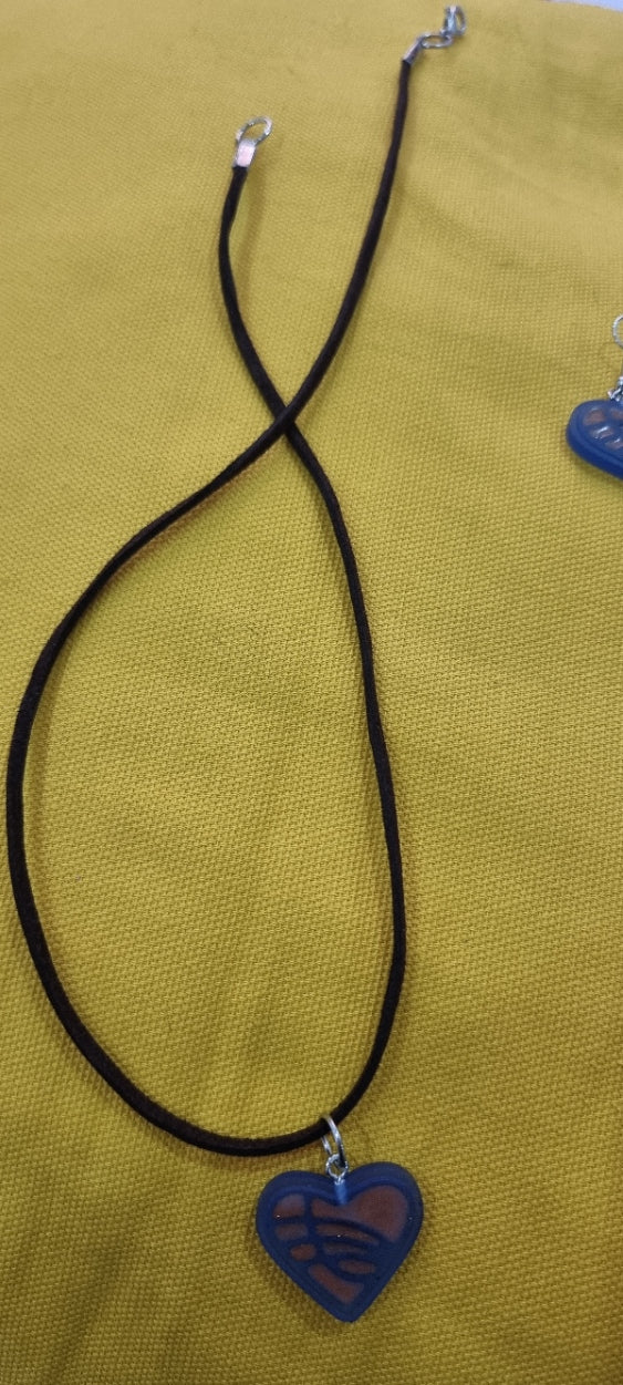 Set “Corazón Artesanal” en Resina Pintada a Mano