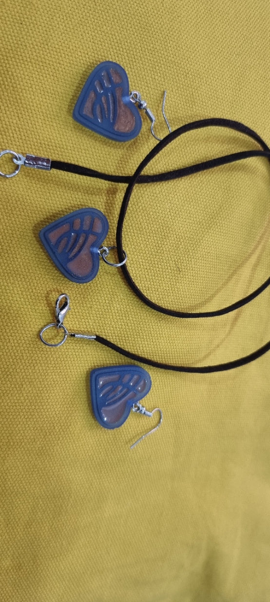 Set “Corazón Artesanal” en Resina Pintada a Mano