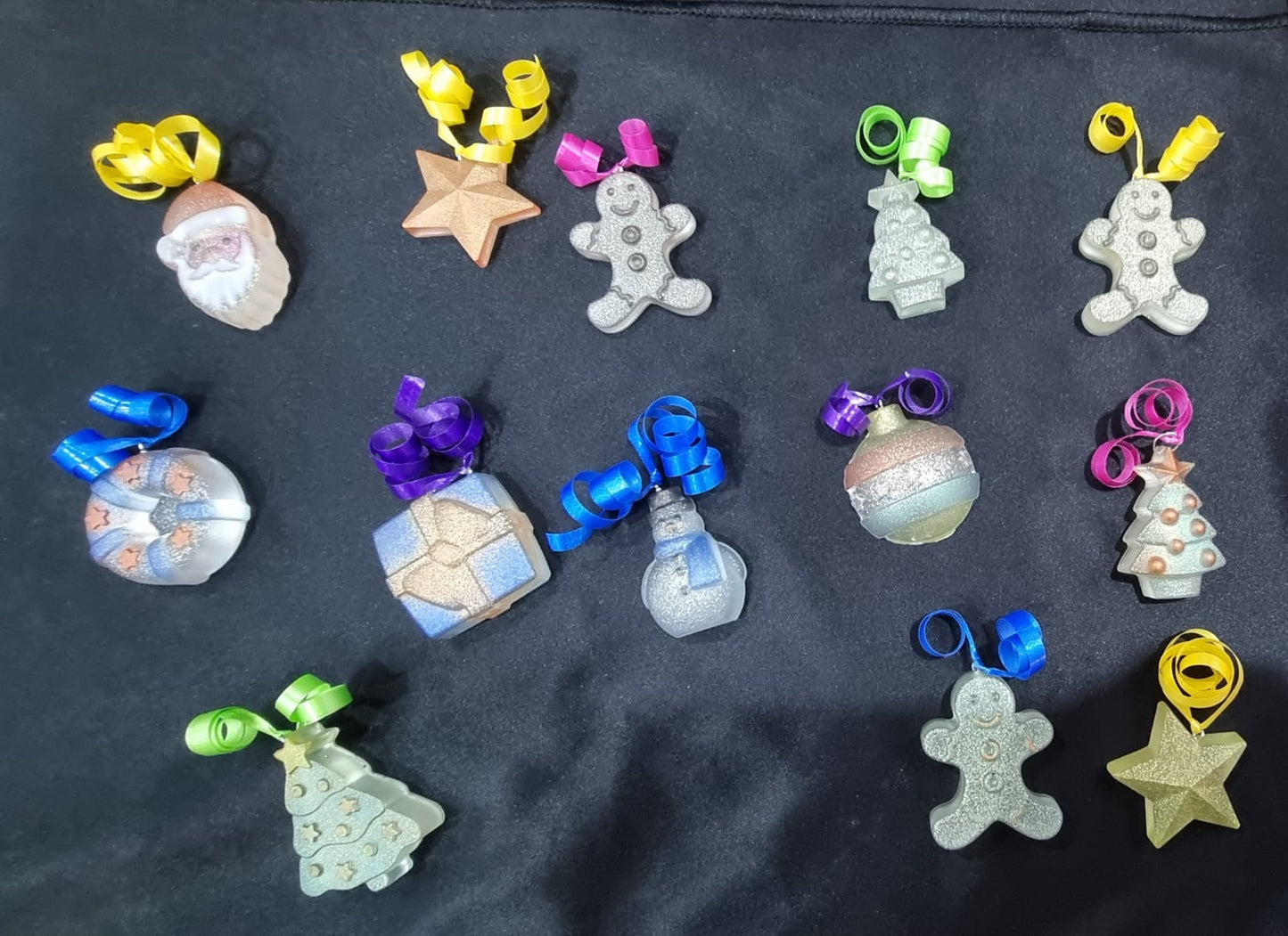 Colección “Navidad Artesanal en Resina”